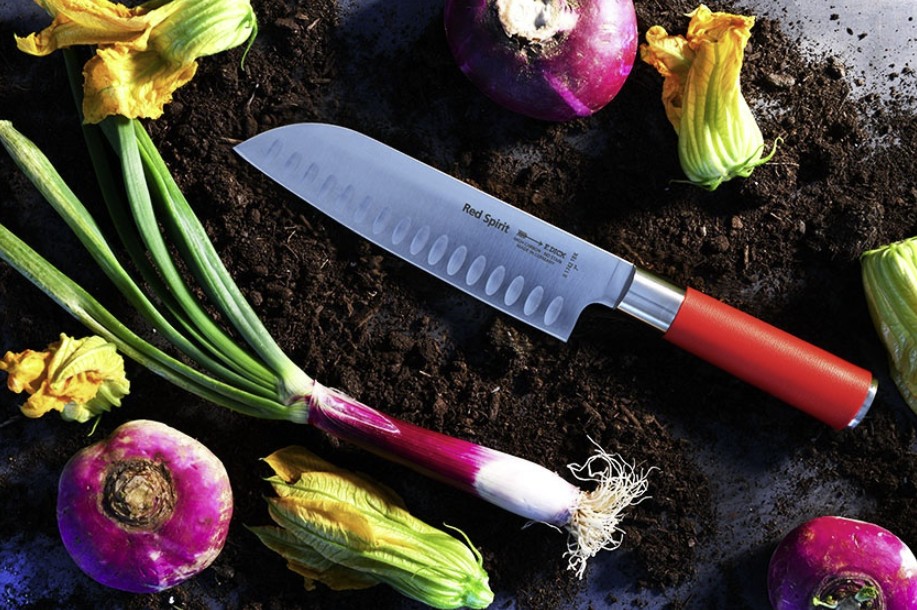 f-dick-santoku-nuz-s-vybrusem-18-cm-red-spirit